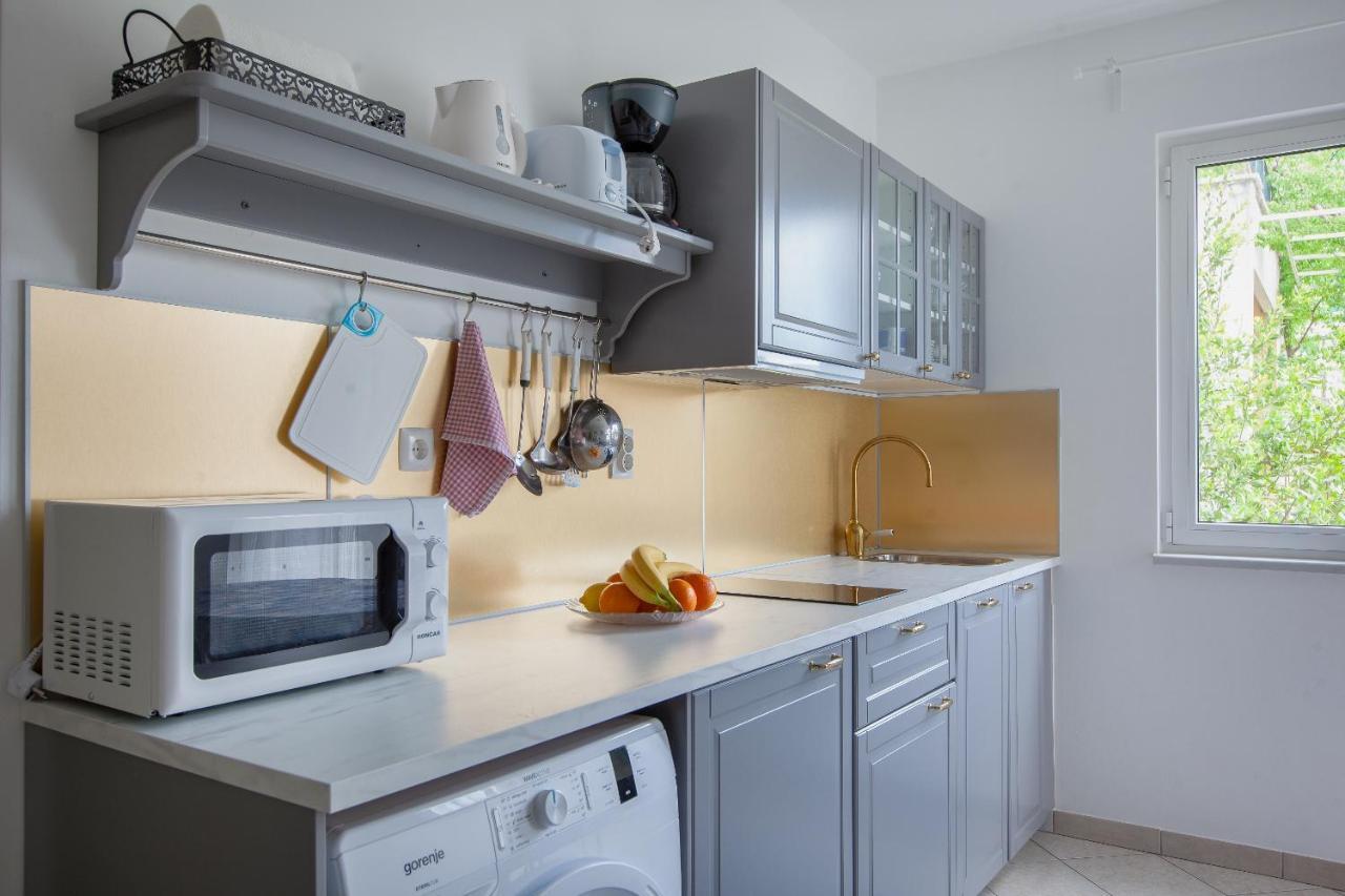 Apartments Cvjetni Dvori Makarska Exterior foto